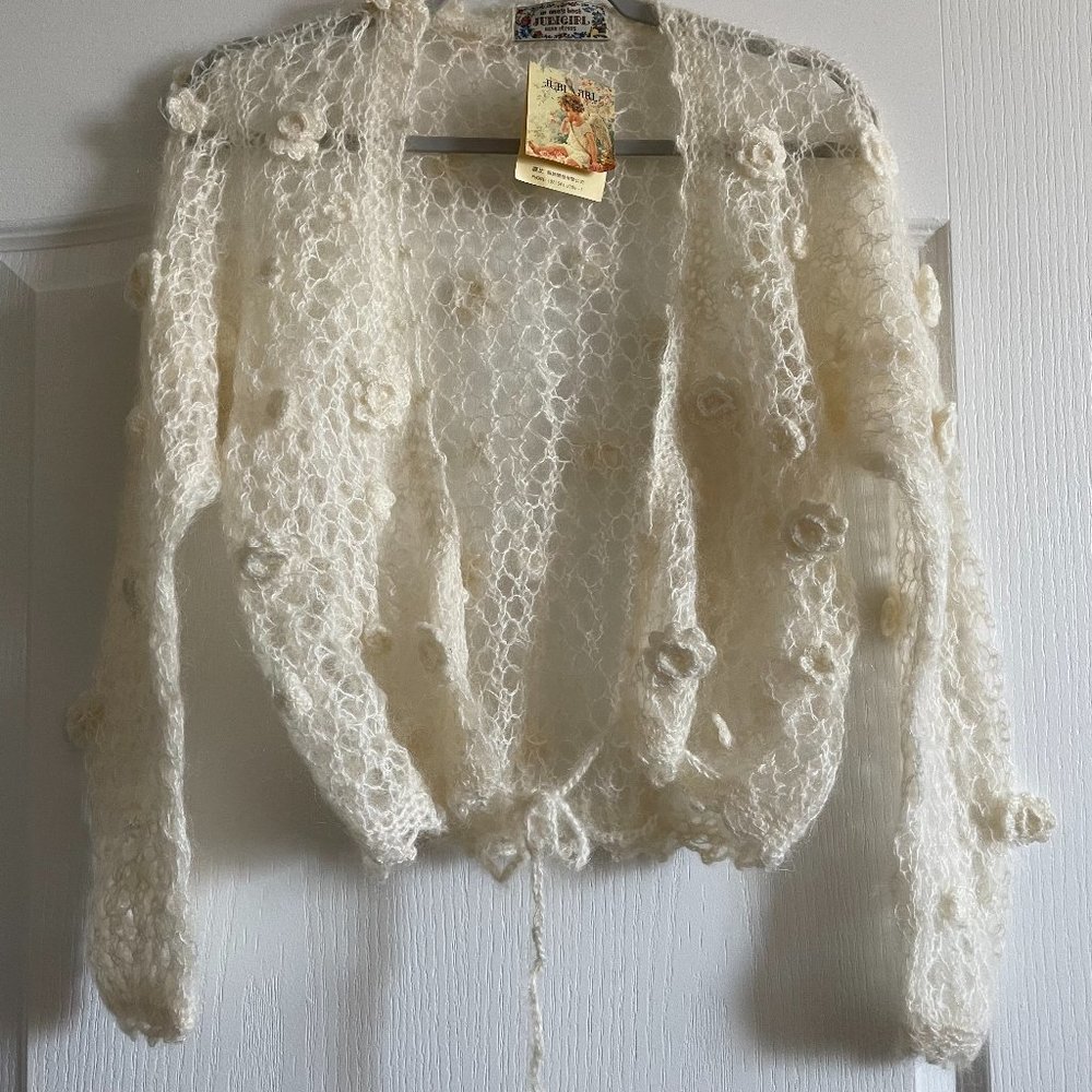 Jubi Girl 100% Wool Spider Knit 3D Flowers Appliques Open Front Cropped Cardigan